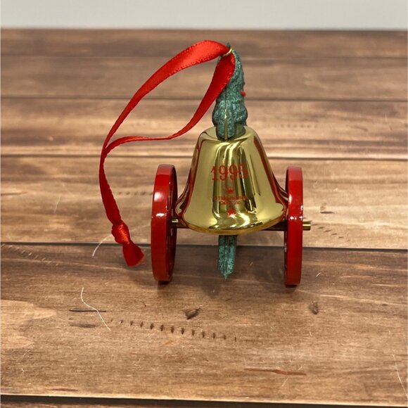 1995 HALLMARK SHOWCASE ORNAMENT QK1027 THE FIREMAN TURN OF THE CENTURY PARADE - Picture 6 of 11